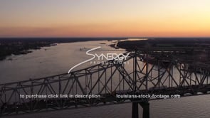 2553 evening traffic on Baton Rouge bridge reveals Mississippi River