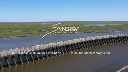 2826 New Orleans flood protection system hurricane surge barrier