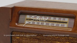 1895 Vintage Philco Radio CU angled